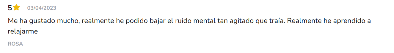 Reseña positiva que destaca reducción del ruido mental